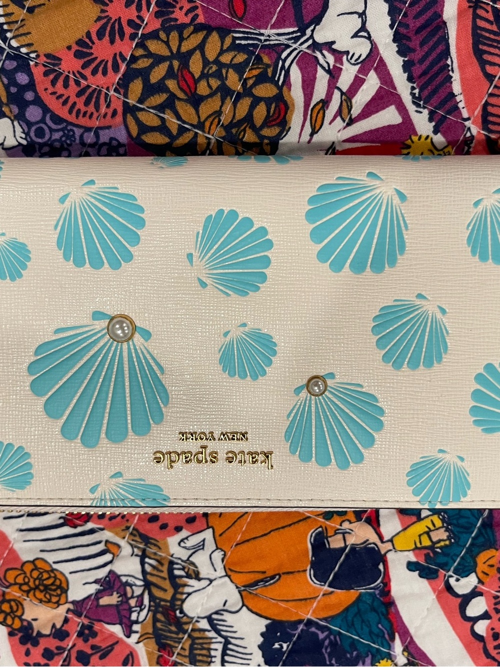 kate spade White & Turquoise Shell-Print Wallet with Gold Logo